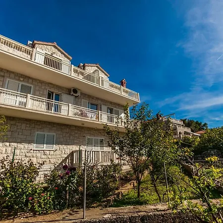 Apartman Apartments Sumartin Sumartin