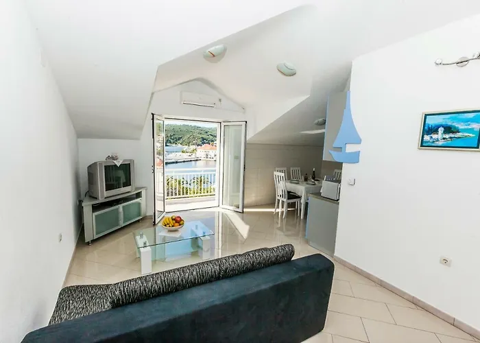 Apartments Sumartin 아파트 수마르틴
